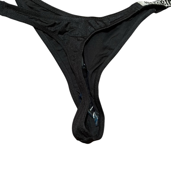Victoria’s Secret Rhinestone Strap Brazilian Bikini Bottom Black L - Picture 10 of 14